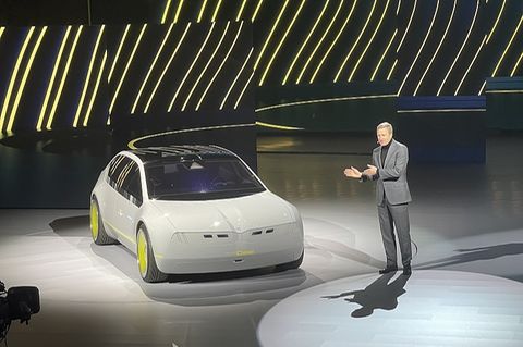 BMW i Vision Dee auf der CES 2023