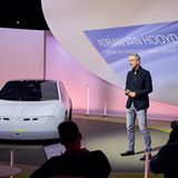 BMW i Vision Dee - CES 2023 mit Adrian van Hooydonk