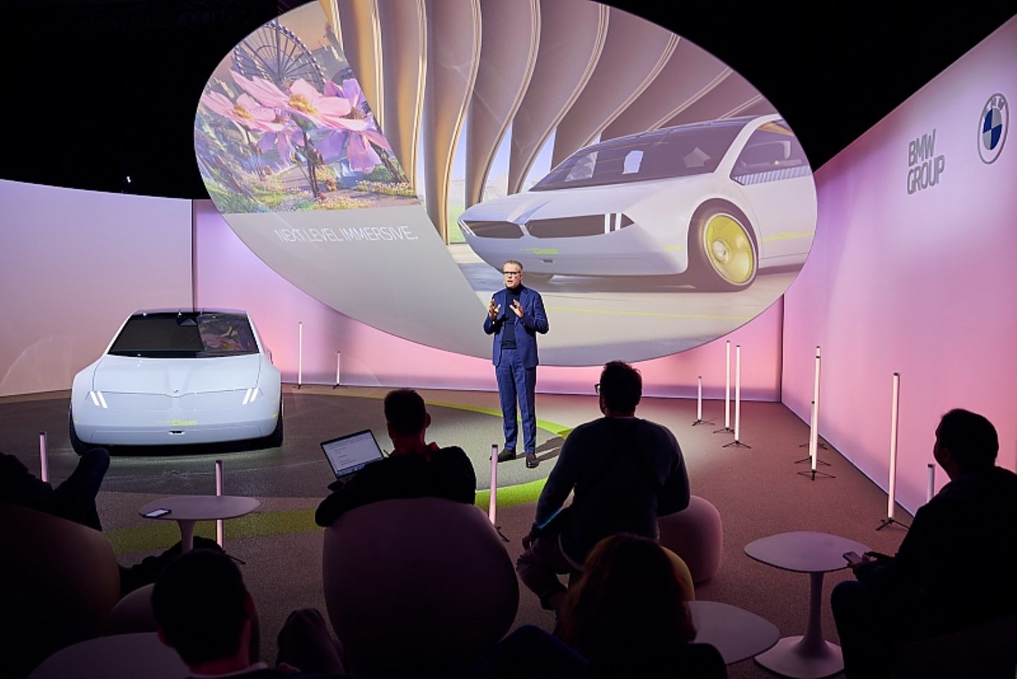 BMW i Vision Dee - CES 2023 mit Frank Weber