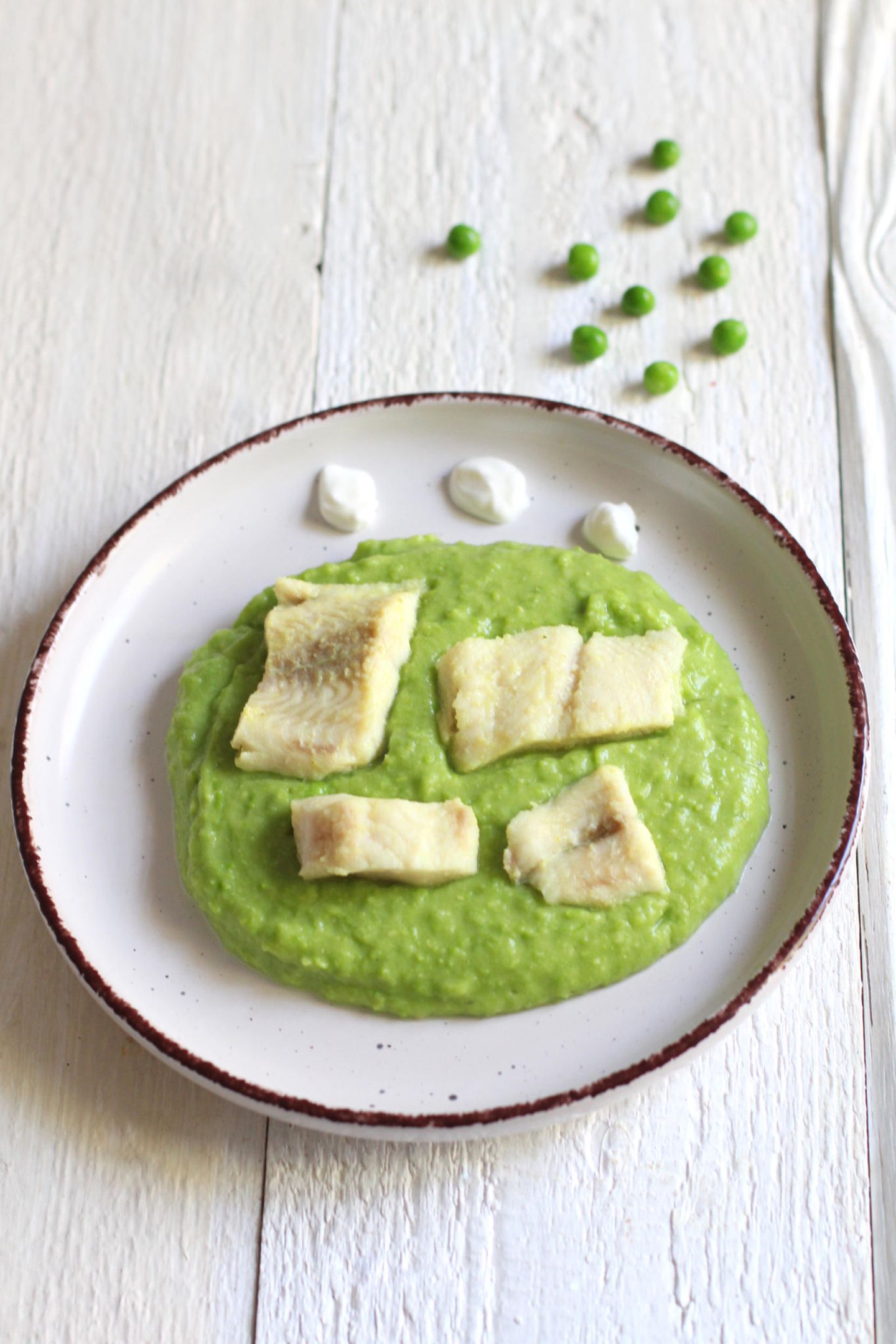 Zanderfilet im Sud mit Erbsenpüree