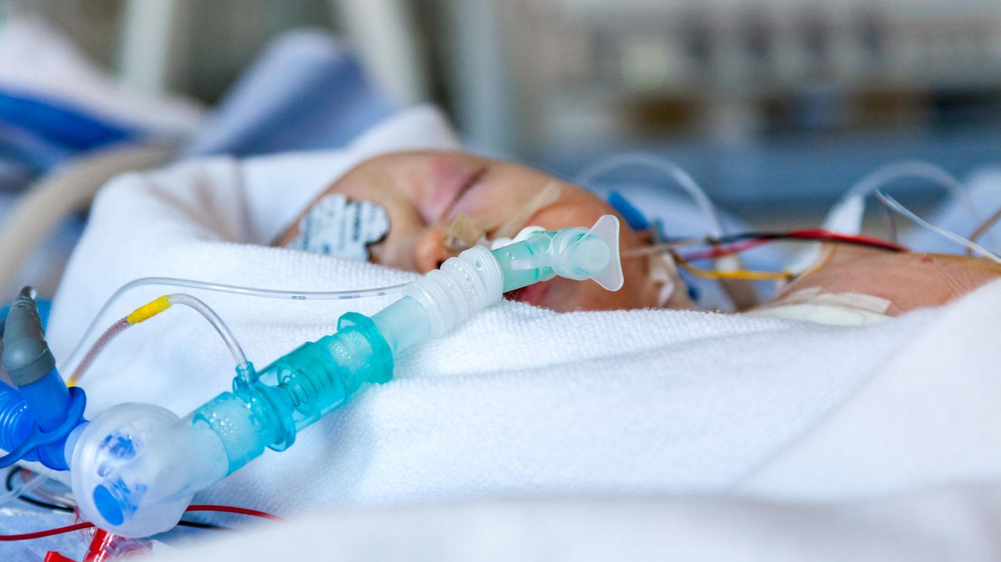 Baby auf Intensivstation