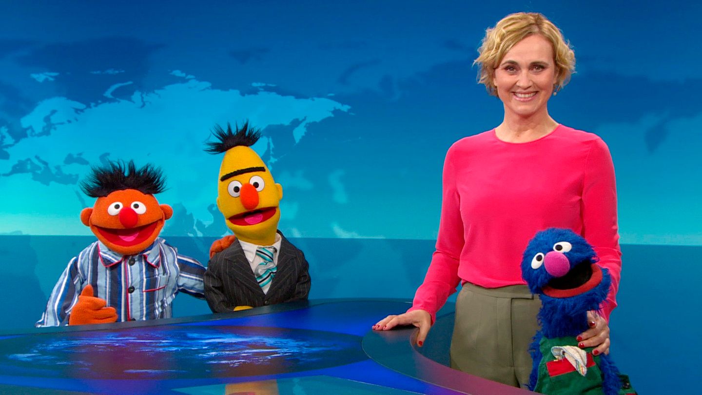 Sesame Street: Ernie and Bert surprise with their appearance in “Daily Topics”