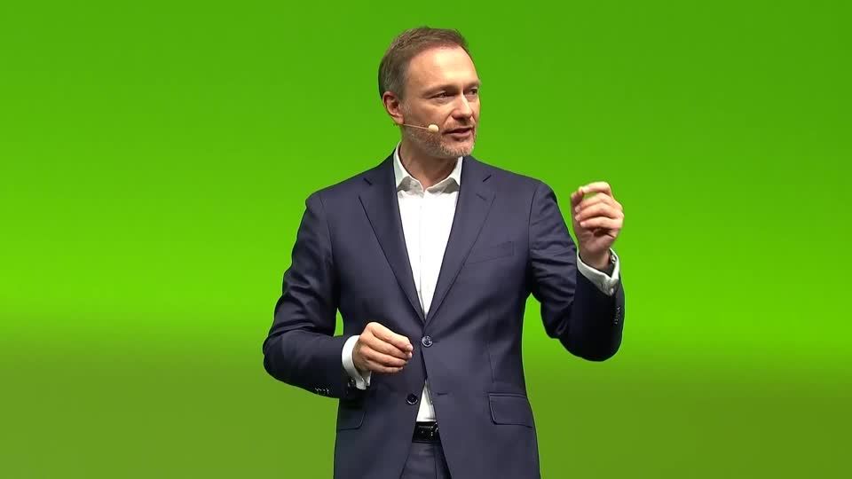 Video: "Festkleben war gestern" - Lindner schwört FDP auf 2023 ein