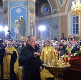 Am Weihnachtsfest 2016 blieb Putin unweit von Moskau und besuchte den Weihnachtsgottesdienstes in der Kirche der Fürbitte im Dorf Turginowo, rund 150 Kilometer von der russischen Hauptstadt entfernt. 