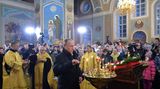 Am Weihnachtsfest 2016 blieb Putin unweit von Moskau und besuchte den Weihnachtsgottesdienstes in der Kirche der Fürbitte im Dorf Turginowo, rund 150 Kilometer von der russischen Hauptstadt entfernt. 