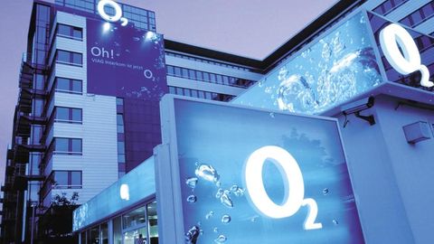 Firmensitz des Mobilfunkanbieters O2 in München