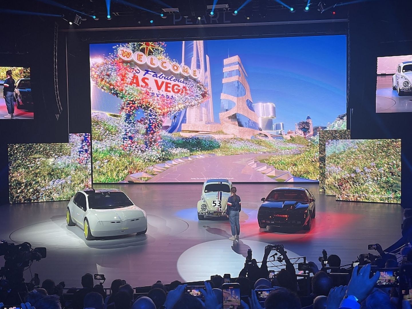BMW i Vision Dee auf der CES 2023