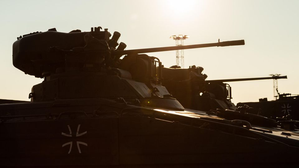 Questions and Answers: The long road of Leopard tanks to Ukraine
