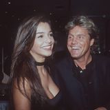 Dieter Bohlen lächelt die strahlende Verona Feldbusch an