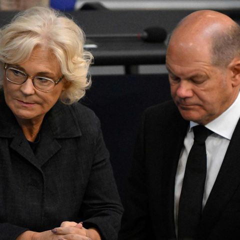 Christine Lambrecht und Olaf Scholz