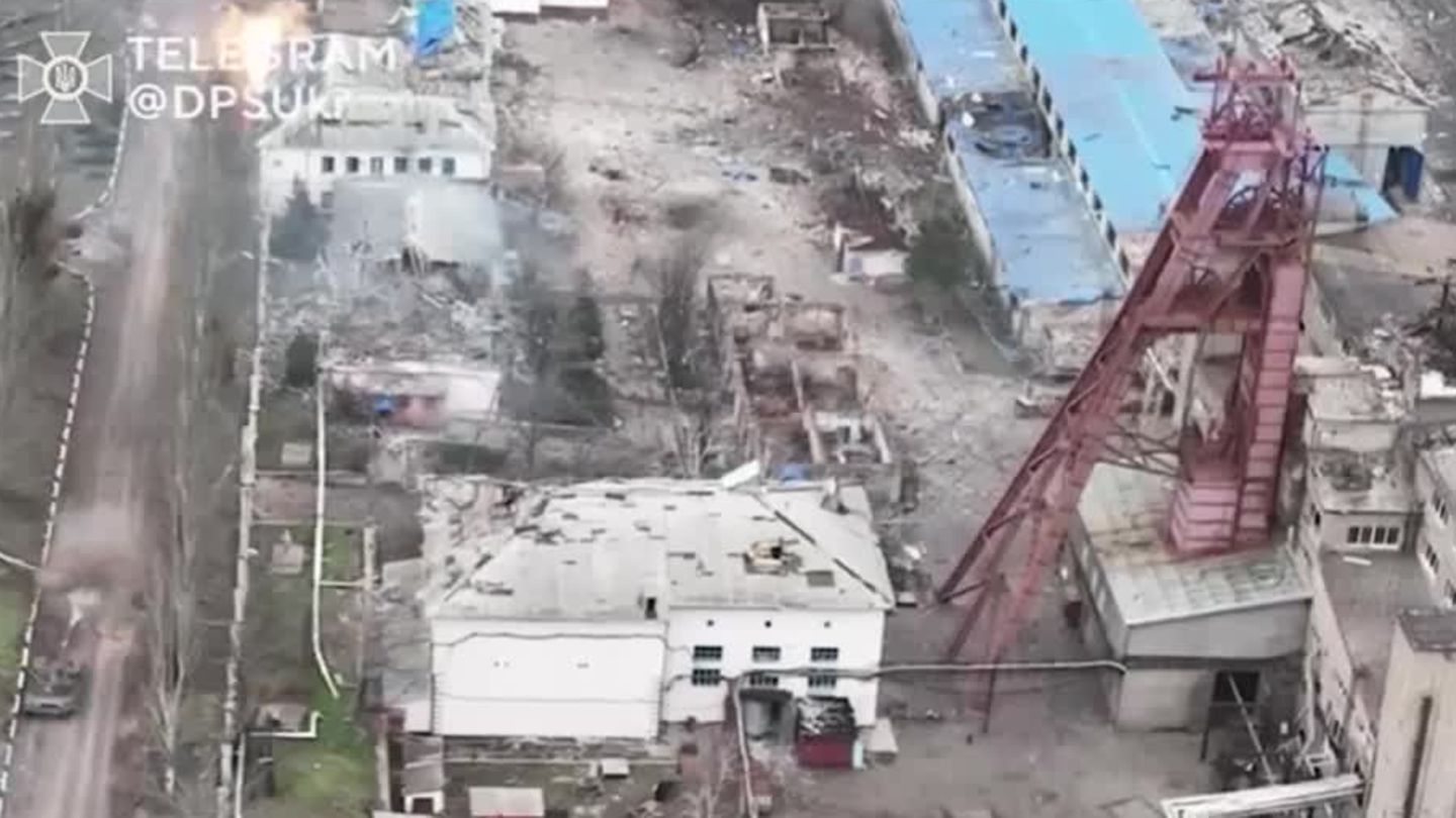 Ukraine: Wagner mercenary group reports capture of the city of Soledar (video)