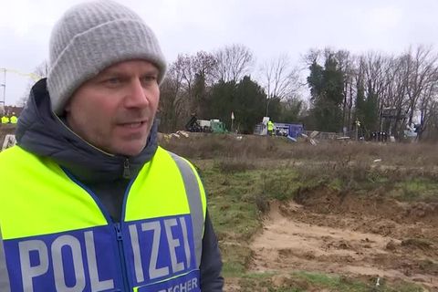 Lützerath: Wegen massivem Widerstand: Polizei rechnet mit langwieriger Räumung