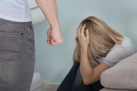 Gewalt gegen Frauen