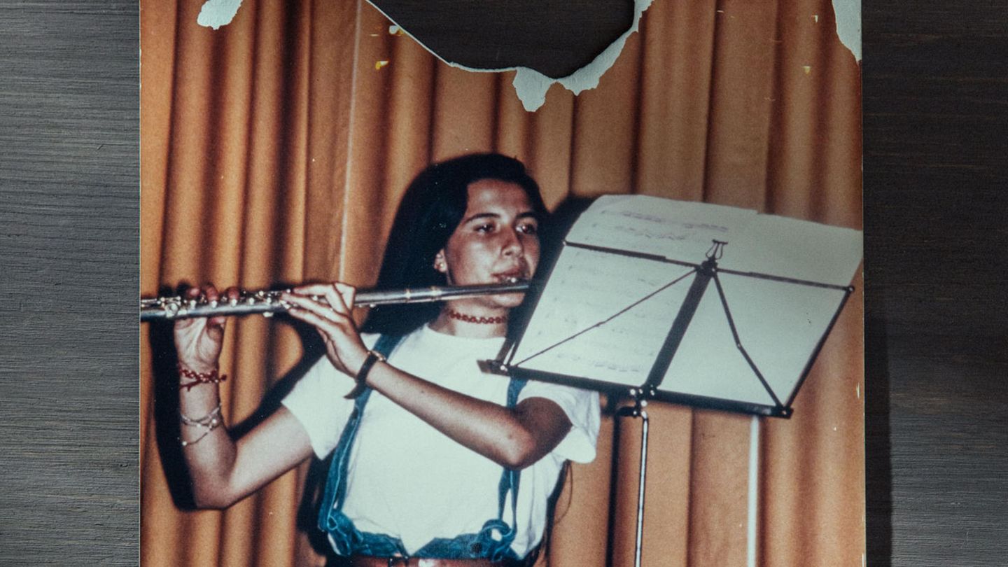 Emanuela Orlandi spielt Querflöte