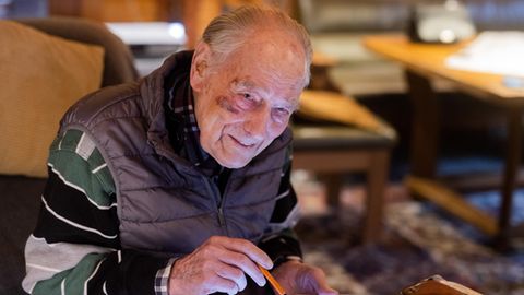 Der hundertjährige Peter Meisen bloggt von seinem Wohnzimmer aus