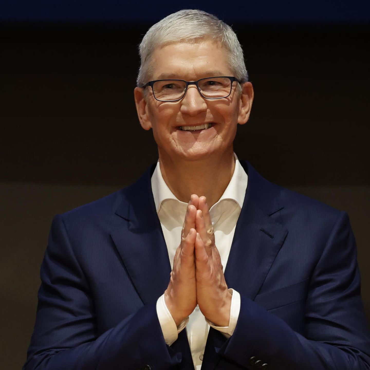 Wie viel verdient der Chef von Apple?