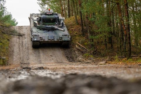 Leopard 2: Militärexperte erklärt Bedeutung von Kampfpanzern für Ukraine