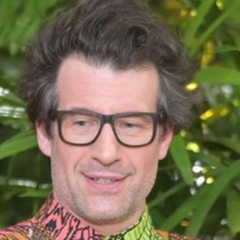 Wird man nicht mehr sehen: Daniel Hartwich auf der Couch.