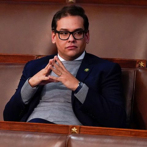 George Santos sitzt alleine im US-Kongress.