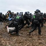 Zusammenstoß von Demonstranten und Polizei