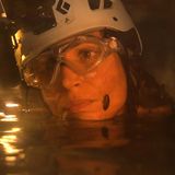 Unten im Kanal trifft Tessa Bergmeier auf Kakerlaken und Krebse - macht sich aber vor allem Sorgen um die Tiere. Darunter leidet ihre Performance - und so kehrt sie am Ende mit nur drei Sternen aus dem Verlies zurück.