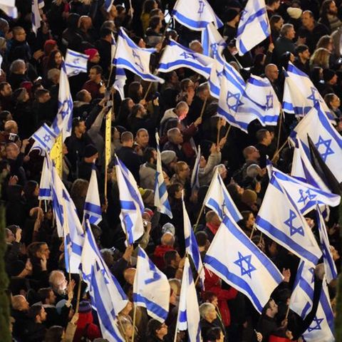 Menge von Demonstranten in Tel Aviv