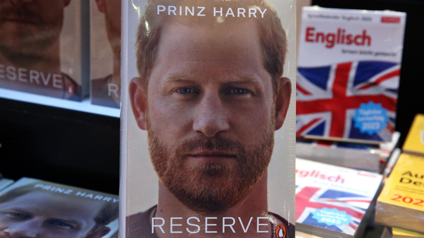 Prince Harry’s autobiography “reserve”: Why King Charles should shy away from a fight with Harry