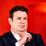 Der aktuelle Bundesminister für Arbeit und Soziales hat zwar nicht in der Bundeswehr gedient, aber als Minister beim Wechsel von Hartz IV zum Bürgergeld gezeigt, dass er Reformen anstoßen und umsetzen kann. Zwar ist er in der richtigen Partei, aber dafür eigentlich das falsche Geschlecht. Allerdings könnte Kanzler Scholz eine Frau zur Heil-Nachfolgerin im Arbeitsministerium machen und hätte dann wieder sein gewünschtes Geschlechterverhältnis im Bundeskabinett.