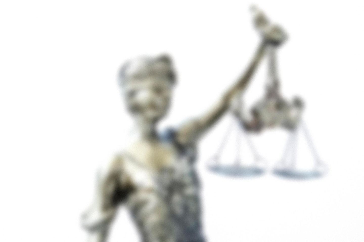 Unscharfes Bild einer Justitia