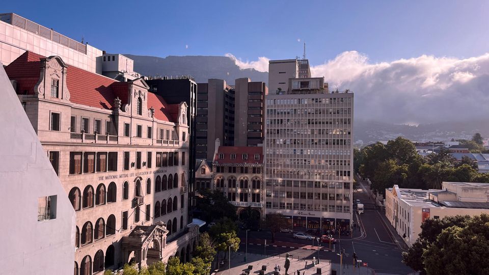 Restaurant "Fyn": Über den Dächern Kapstadts thront der Tafelberg Über den Dächern Kapstadts thront der Tafelberg