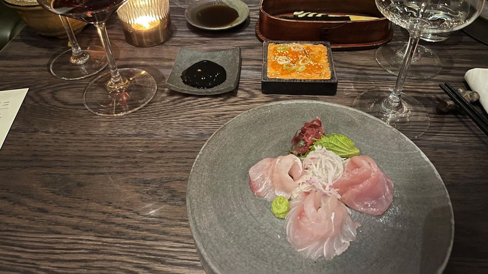 Restaurant "Fyn": Eine Auswahl an frischem Sashimi Eine Auswahl an frischem Sashimi