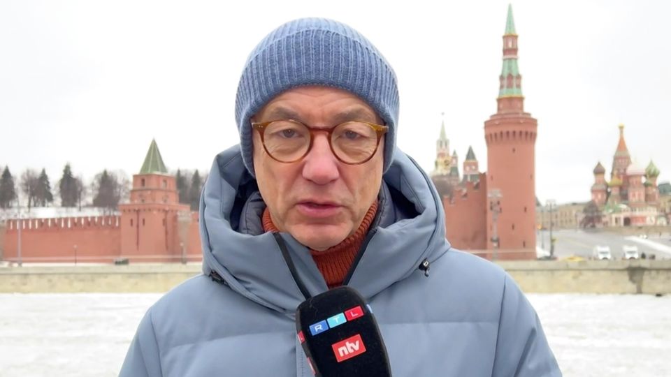 "Müssen mit weiteren Angriffen rechnen": Munz über russiches Angriffswelle in der Ukraine "Müssen mit weiteren Angriffen rechnen": Munz über russiches Angriffswelle in der Ukraine
