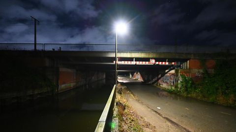 Die Leichenteile wurden im Bereich einer Eisenbahnbrücke in Hamburg-Wilhelmsburg entdeckt