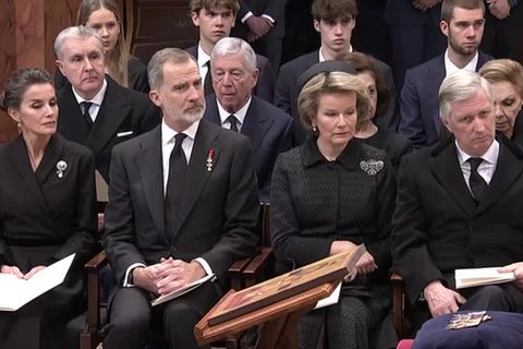Video: Royales Familientreffen: Trauerfeier für Ex-König Konstantin von Griechenland