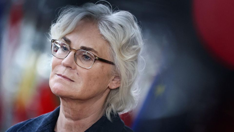 Gut, dass es vorbei ist“: Spahn kritisiert Lambrecht – Linke nimmt sie in Schutz Gut, dass es vorbei ist“: Spahn kritisiert Lambrecht – Linke nimmt sie in Schutz