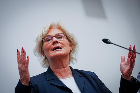 Rücktritt als Verteidigungsministerin: Christine Lambrecht