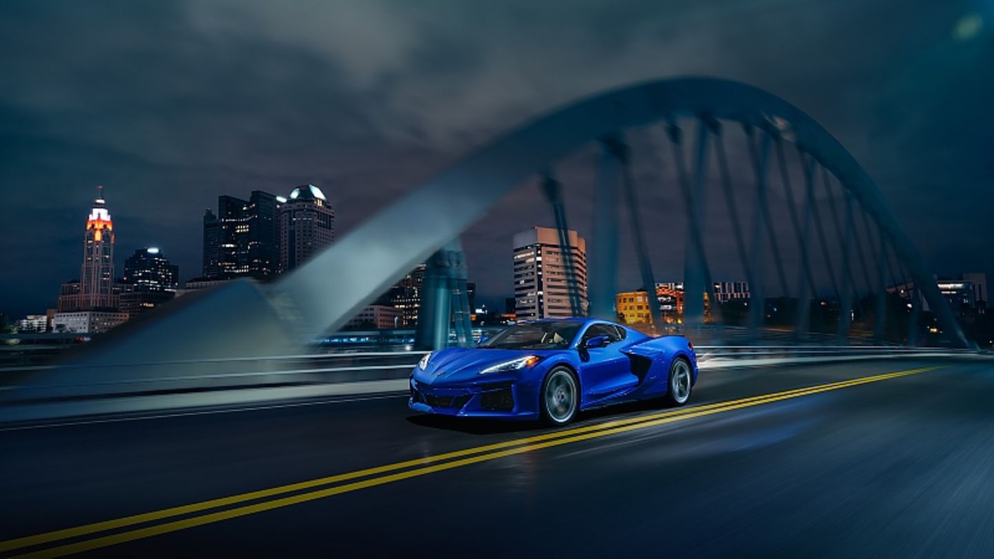 Corvette E-Ray eAWD 2024