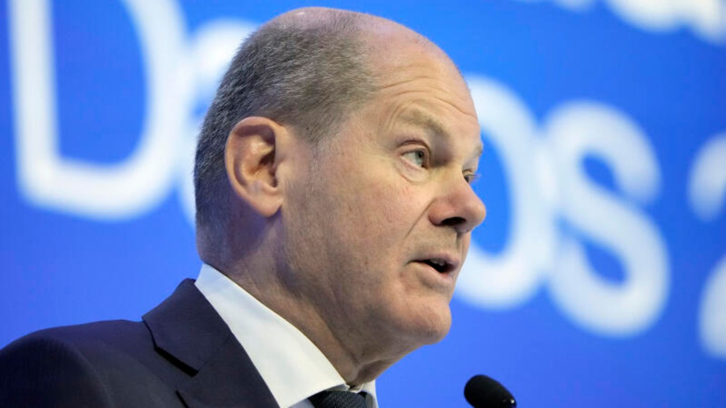 Bundeskanzler Olaf Scholz spricht während des 53. Weltwirtschaftsforums in Davos