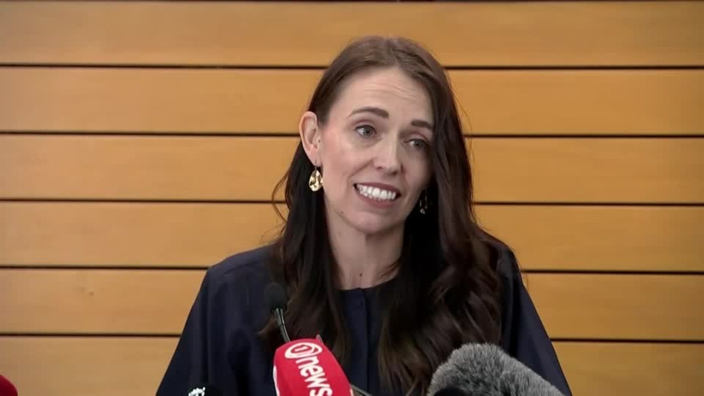Jacinda Ardern: New Zealand Prime Minister announces resignation (video)