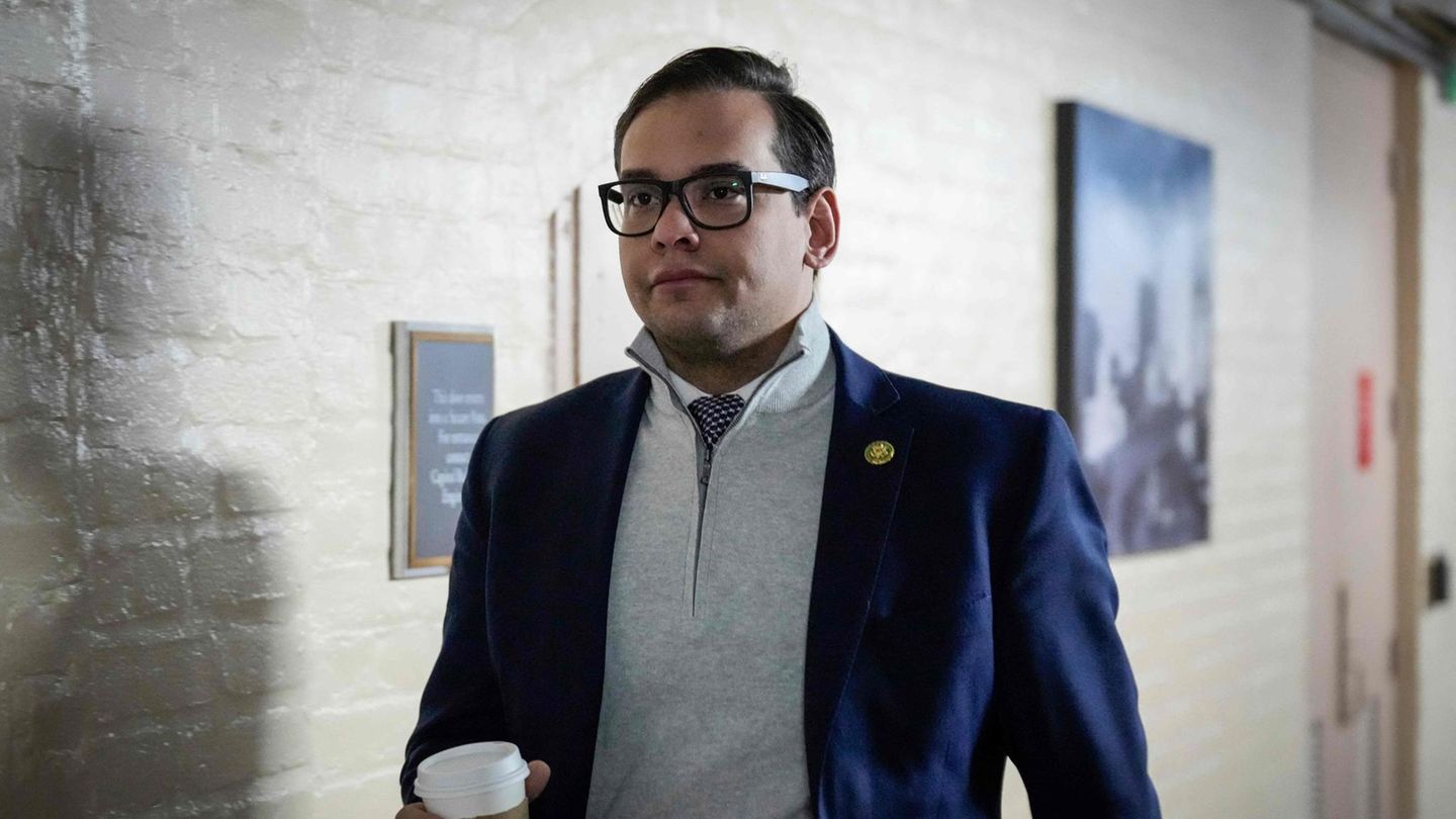 George Santos sitzt seit Anfang des Jahres im US-Kongress – obwohl er ein überführter Hochstapler ist