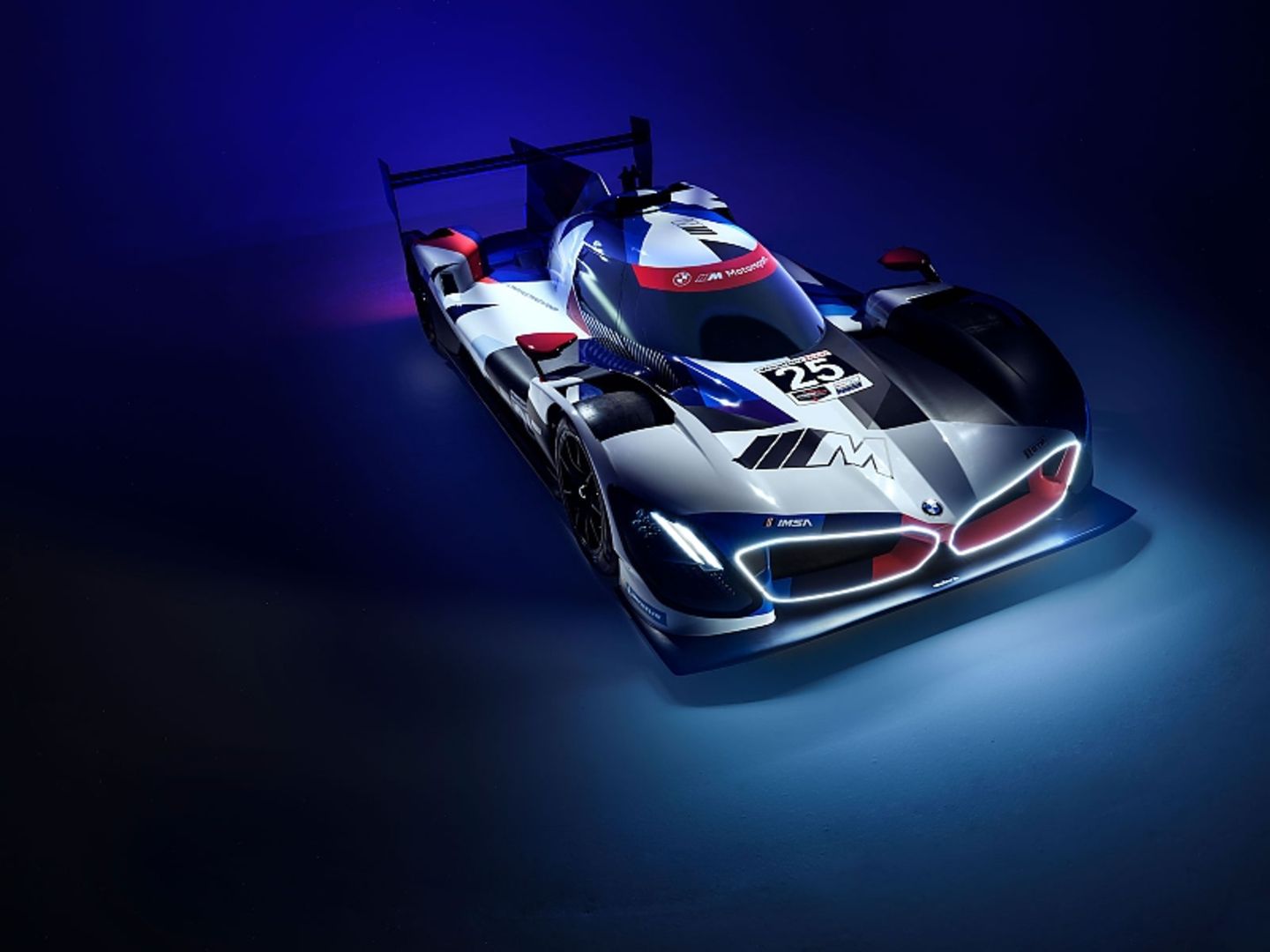 BMW M Hybrid V8 2023