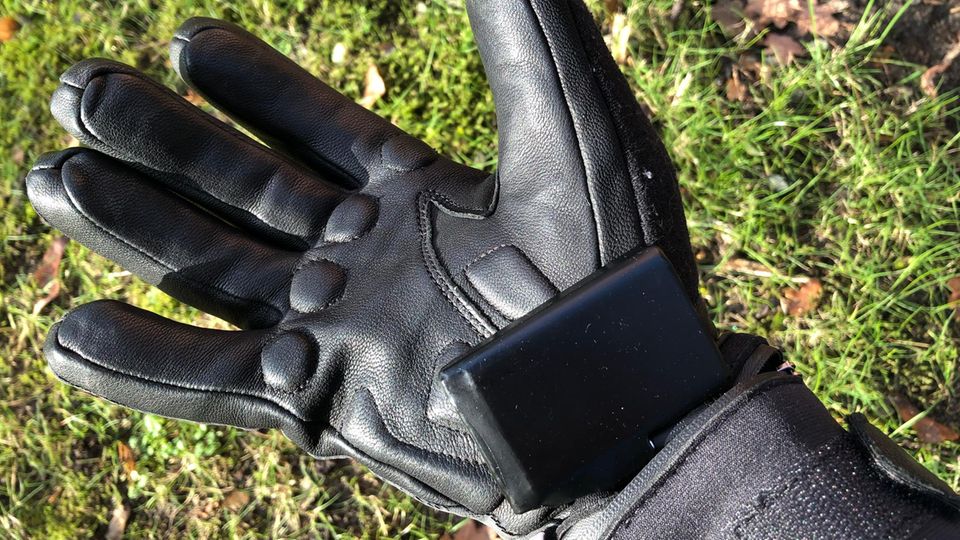 Heated Gloves: Inside of the Ekoi Heated Glove