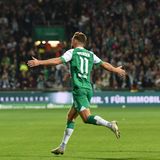 Eigentlich könnte beim Aufsteiger mit 21 Punkten nach 15 Spielen alles in Ordnung sein. Doch leider ist Stürmer Niclas Füllkrug zu erfolgreich und entsprechend begehrt. Geht er? Bleibt er? Auf jeden Fall wirbelt er (zu) viel durcheinander.