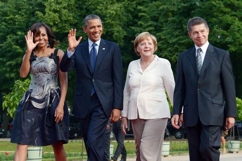 US Präsident Barack Obama (2.v.l.), seine Frau Michelle (l), Bundeskanzelrin Angela Merkel (CDU) und ihr Mann Joachim Sauer