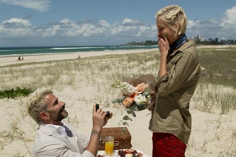 Nach ihrem Rauswurf aus dem Dschungelcamp freut sich Verena Kerth über Marc Terenzis Heiratsantrag
