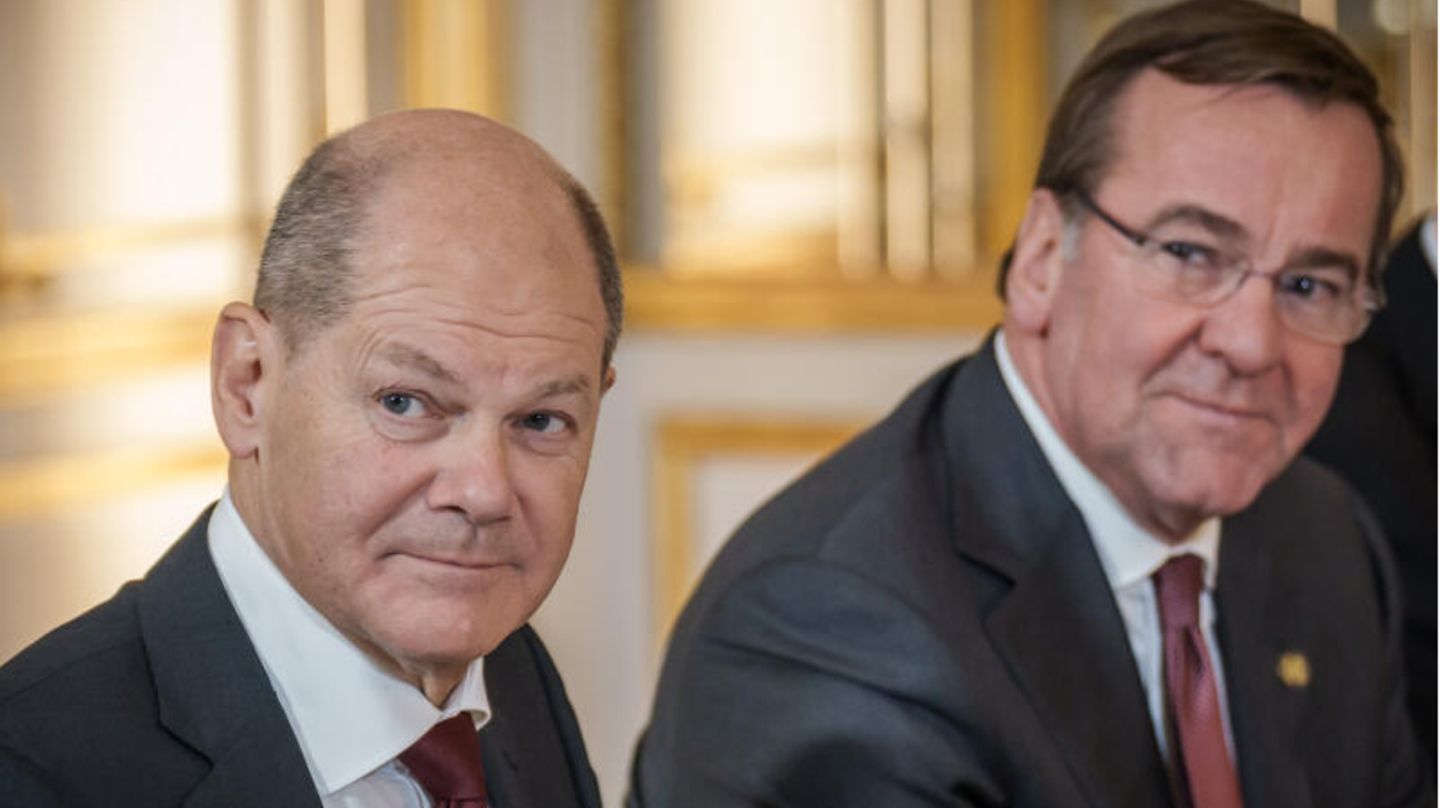 Kanzler Scholz und Verteidigungsminister Pistorius