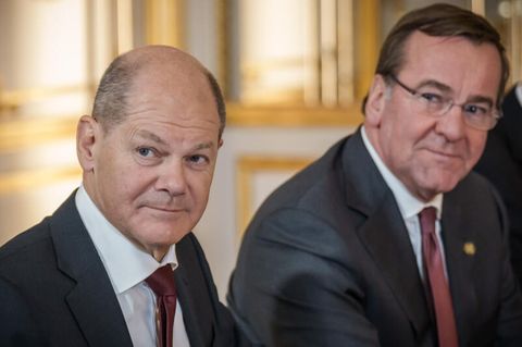 Kanzler Scholz und Verteidigungsminister Pistorius