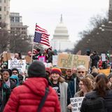 In Washington gehen ebenfalls Frauen und Männer für das Recht auf Abtreibung auf die Straße