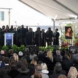 Jason Clark und der Tennessee Mass Chor