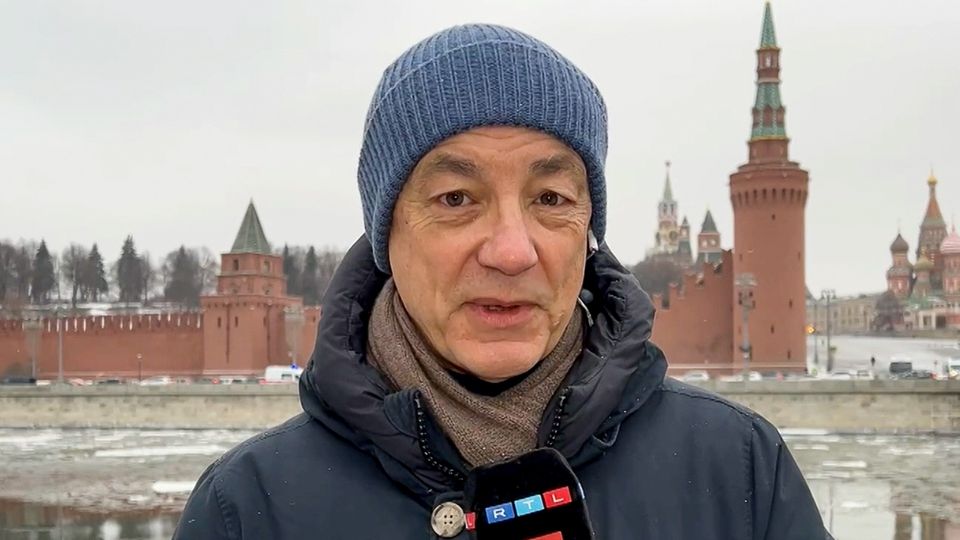 "Das wird eher nichts werden": Moskau-Reporter über die geplante Aufstockung von Putins Armee "Das wird eher nichts werden": Moskau-Reporter über die geplante Aufstockung von Putins Armee